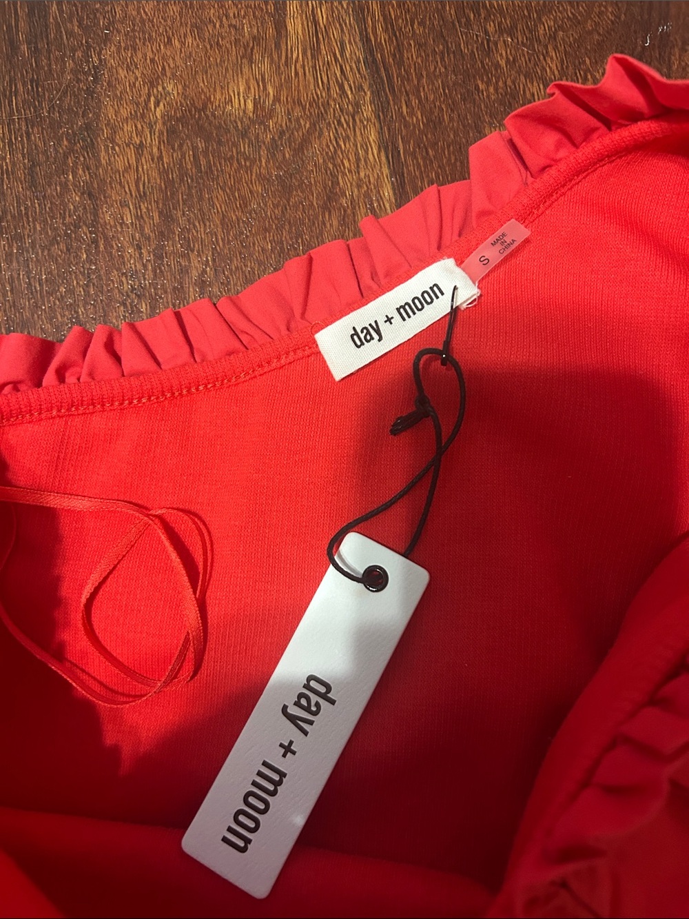 One-Shoulder Ruffle Bodysuit - Red - Picture 4 of 6